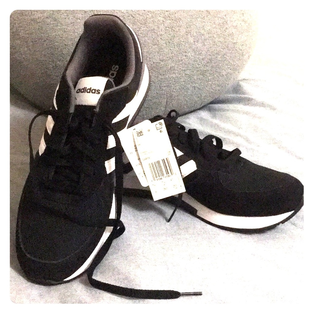 ADIDAS “8k” sz 8M, Brand new with tags,